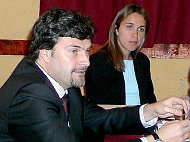 Andr�s Mahnke y  Paola Torres