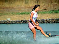 Tiare Miranda en la Laguna de Chicureo