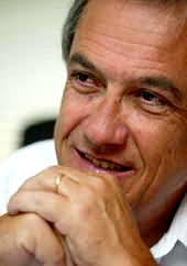 Nicol�s Larra�n, hombre de radio y televisi�n