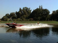 En la foto: laguna artificial de Chicureo