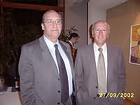 Juan Vicu�a y Javier Prieto. (30,026 bytes)