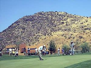 Foto: juega el norteamericano Dan Olsen