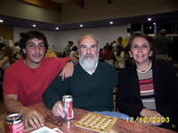 Crist�bal Carrasco, Arturo Carrasco y Gabriela Sanhueza (32kb)