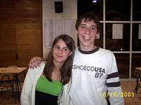 Jos� Luis Vega y su polola Trinidad Fuenzalida (30kb)