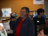 Luis Wiedmaier  film�ndolo todo. (27kb)