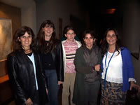Ver�nica Gianelli, Josefina Infante, Farin Mucke, Claudia Comparini y Marcela Vicu�a (23kb)