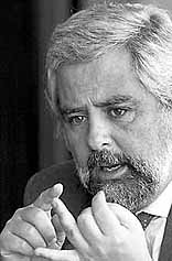  Nicol�s Vergara ya no ser�a el hombre de toda confianza de Enrique Garc�a, a pesar de su buena evaluaci�n como cabeza del �rea de prensa.  Foto: El Mercurio 