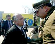 �El senador Zald�var en acalorada discusi�n amenaza hasta con llamar a Insulza.