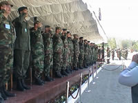 16 de octubre de 2002 (35kb)