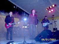 Grupo Metr�poli. (104,259 bytes)